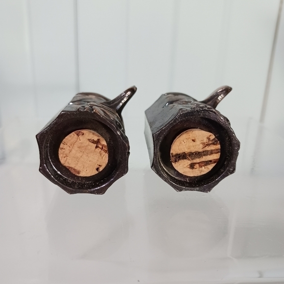 Vintage Bronze  Metal Totem Pole Salt and Pepper Shakers - Picture 2 of 4